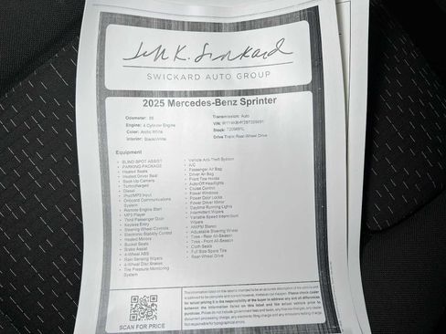 Used 2025 Mercedes-Benz Sprinter 2500 image 36