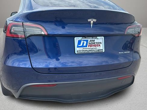 Used 2023 Tesla Model Y Long Range AWD/4WD image 9