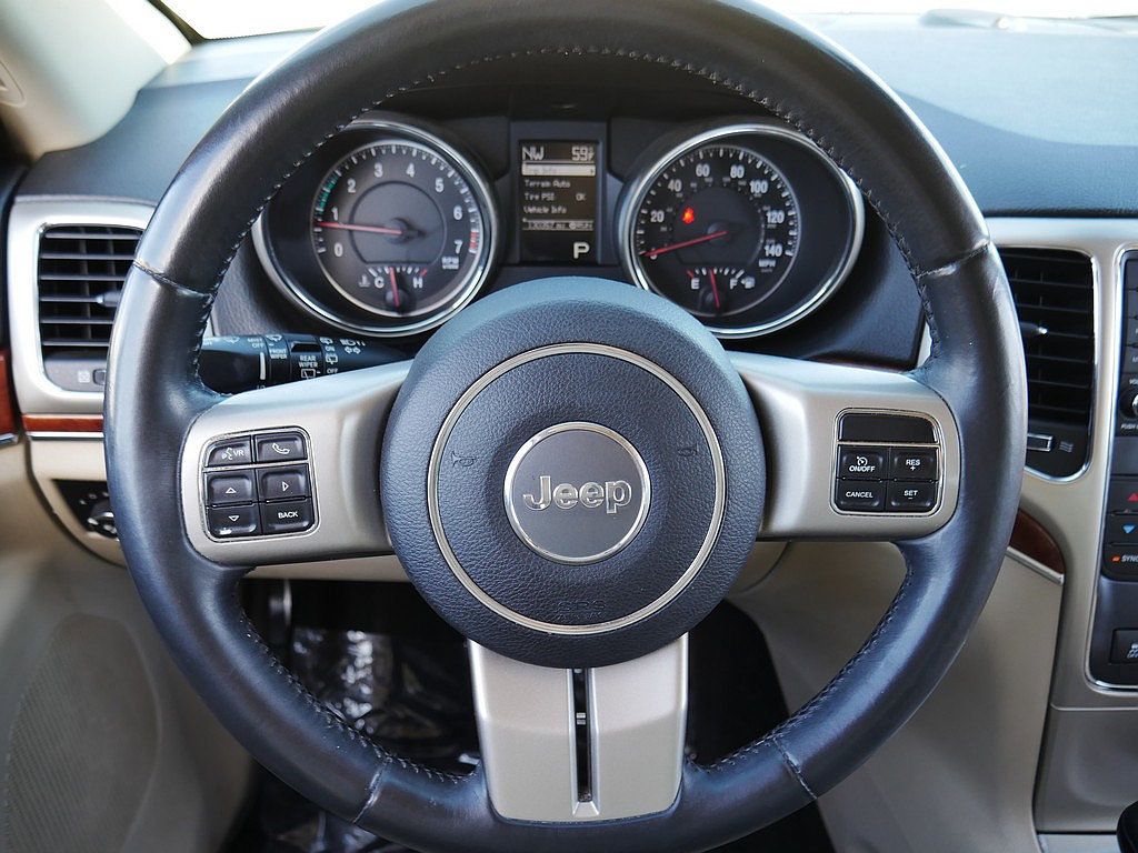 Used 2013 Jeep Grand Cherokee Limited AWD/4WD image 17