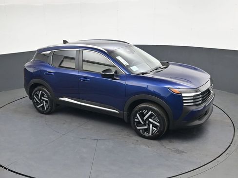 New 2026 Nissan Kicks SV FWD image 28