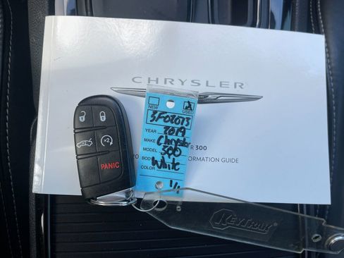 Used 2019 Chrysler 300 S image 10