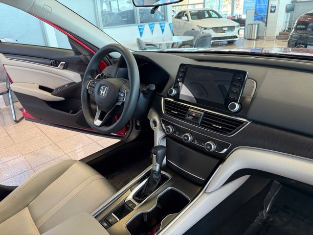 Used 2018 Honda Accord EX image 29