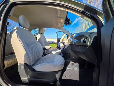 Used 2018 FIAT 500 Pop w/ Popular Equipment Package image 14