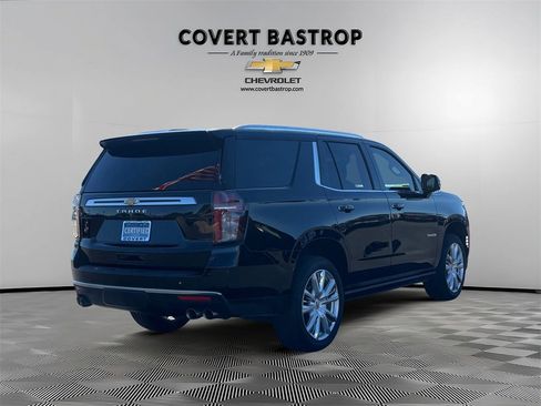 Used 2021 Chevrolet Tahoe High Country w/ Premium Package image 6