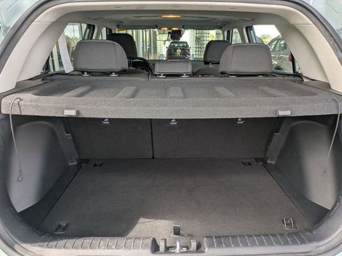 Used 2025 Hyundai Venue SEL FWD image 28