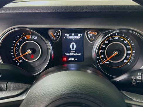 Used 2023 Jeep Wrangler Sport AWD/4WD image 13
