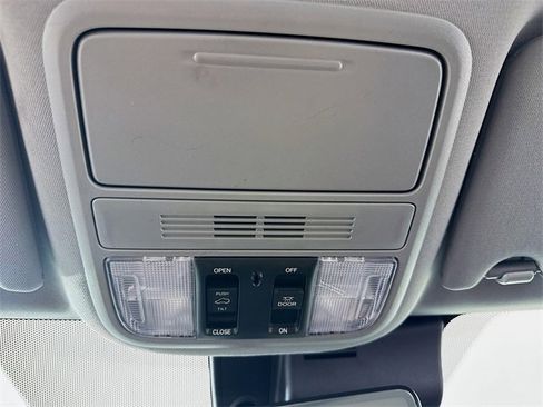 Used 2020 Honda Pilot EX-L image 18