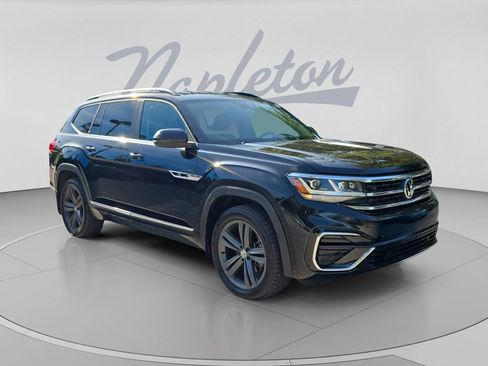 Used 2021 Volkswagen Atlas SE w/ Towing Package AWD/4WD image 3