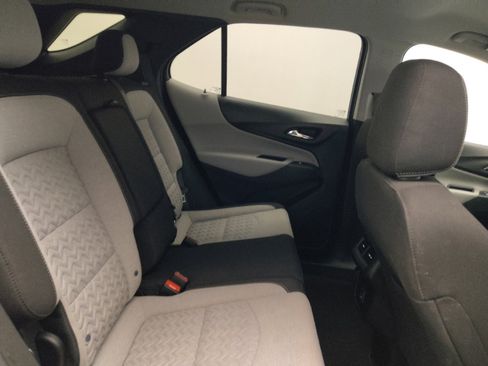 Used 2022 Chevrolet Equinox LT FWD image 19