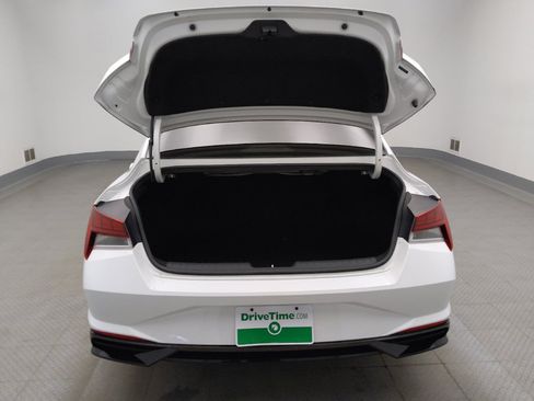 Used 2021 Hyundai Elantra SEL w/ Convenience + Premium Package FWD image 29