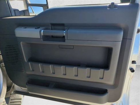 Used 2012 Ford F250 Lariat w/ Lariat Interior Pkg image 23