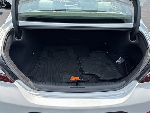 New 2025 Genesis G70 2.5T image 18