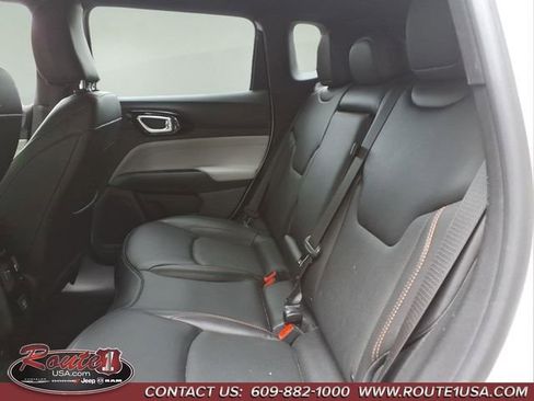 Used 2023 Jeep Compass Limited AWD/4WD image 23