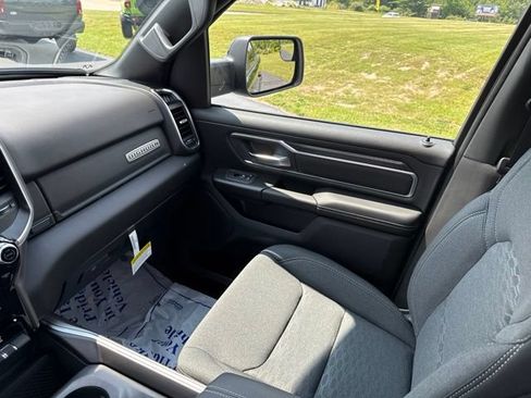 New 2026 RAM 1500 Big Horn AWD/4WD image 30