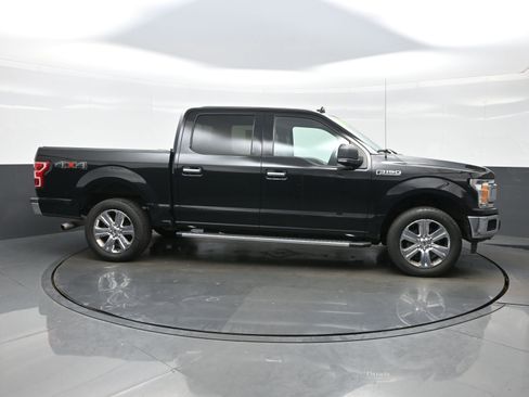 Used 2018 Ford F150 XLT w/ Equipment Group 302A Luxury AWD/4WD image 7