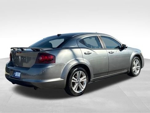Used 2013 Dodge Avenger SE FWD image 5