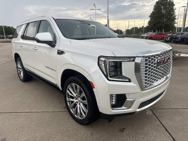 Used 2023 GMC Yukon Denali RWD image 3