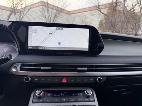 Used 2025 Hyundai Palisade SEL image 17
