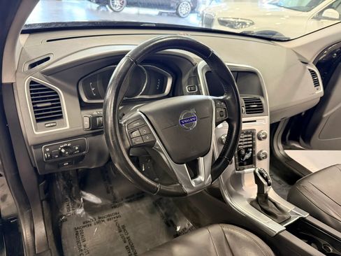 Used 2017 Volvo XC60 T6 Dynamic w/ Preferred Option Package AWD/4WD image 11