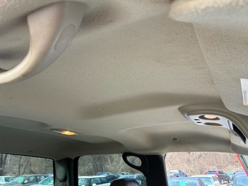 Used 2005 GMC Sierra 1500 SLT w/ Light Duty Power Package image 16