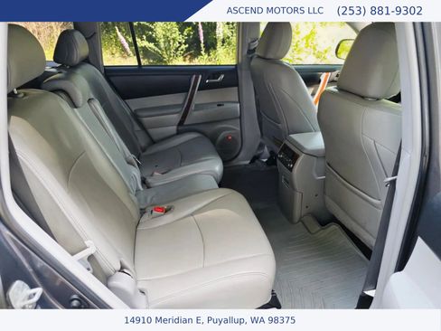 Used 2013 Toyota Highlander Limited FWD image 13
