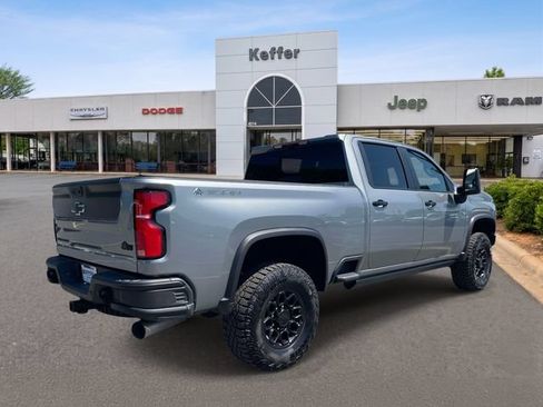 Used 2025 Chevrolet Silverado 2500 ZR2 w/ ZR2 Bison Edition AWD/4WD image 6