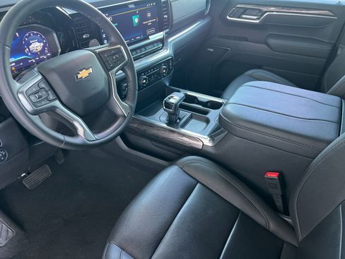 Used 2024 Chevrolet Silverado 1500 LTZ w/ LTZ Premium Package AWD/4WD image 10