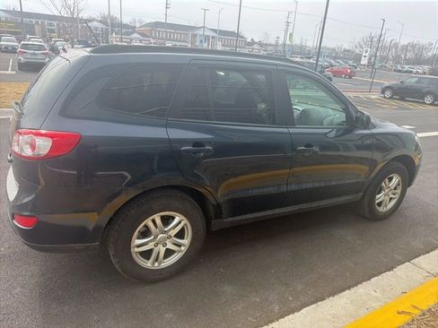 Used 2012 Hyundai Santa Fe GLS image 9