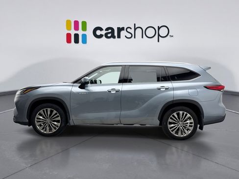 Used 2021 Toyota Highlander Platinum AWD/4WD image 2