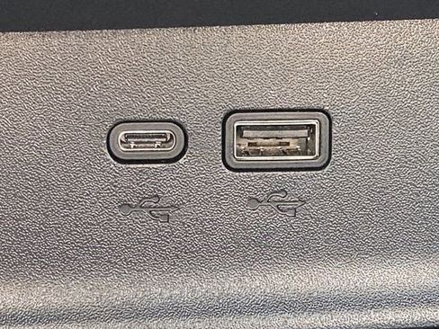 Certified 2026 Chevrolet Equinox LT w/ Convenience Package II AWD/4WD image 8