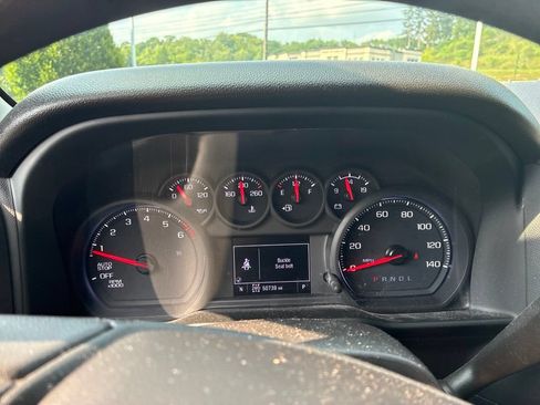 Used 2023 Chevrolet Silverado 1500 Custom AWD/4WD image 16