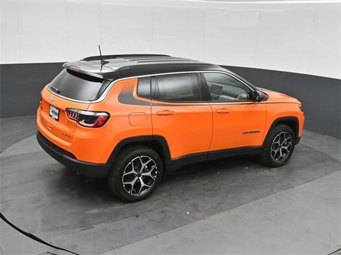 New 2026 Jeep Compass Limited w/ Mopar Graphics Package image 31
