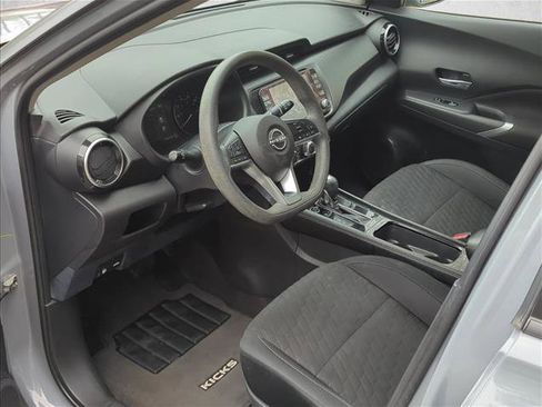 Used 2023 Nissan Kicks SV w/ Exterior Package FWD image 11