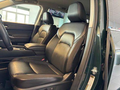 Certified 2024 Nissan Pathfinder SL AWD/4WD image 13