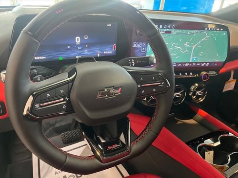 New 2026 Chevrolet Blazer EV SS image 9