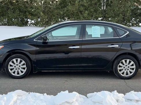 Used 2015 Nissan Sentra S image 4