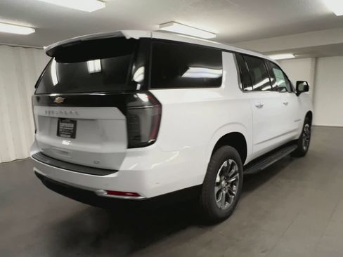 New 2026 Chevrolet Suburban LT w/ Comfort Package image 43
