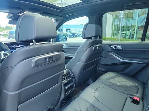 Used 2024 BMW X5 sDrive40i w/ M Sport Package RWD image 17