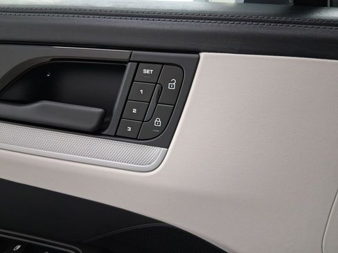 New 2026 Porsche Cayenne Coupe image 13