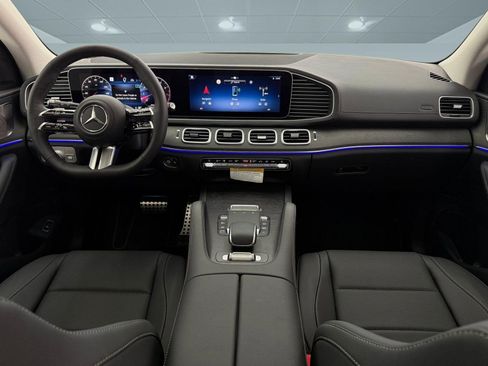 New 2026 Mercedes-Benz GLS 450 4MATIC image 14