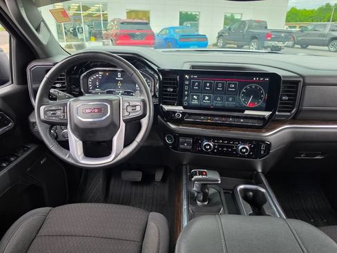 Used 2024 GMC Sierra 1500 Elevation w/ Preferred Package AWD/4WD image 14