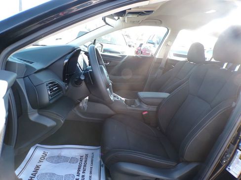 Used 2025 Subaru Legacy Premium AWD/4WD image 16