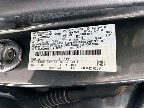 Used 2025 Ford Escape ST-Line image 34