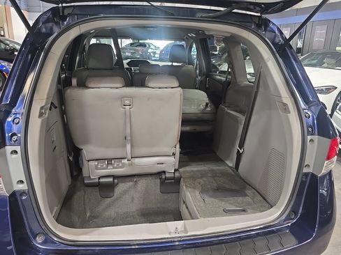 Used 2016 Honda Odyssey SE image 12