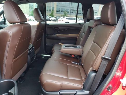 Used 2024 Honda Passport EX-L image 32