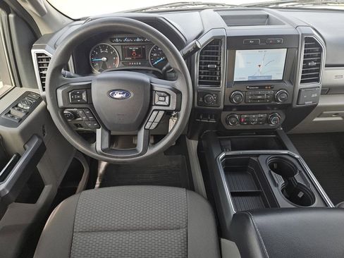 Used 2022 Ford F350 XLT w/ XLT Premium Package image 11