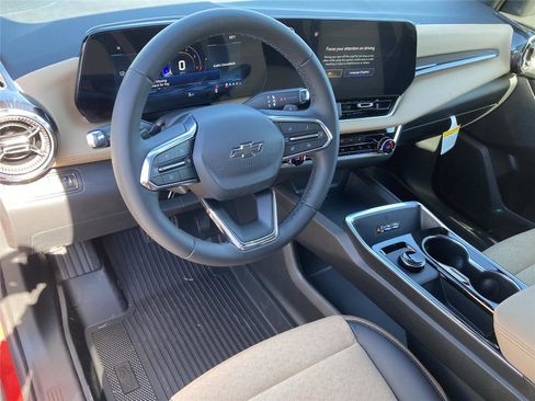 New 2026 Chevrolet Equinox ACTIV w/ LPO, Floor Liner Package image 31