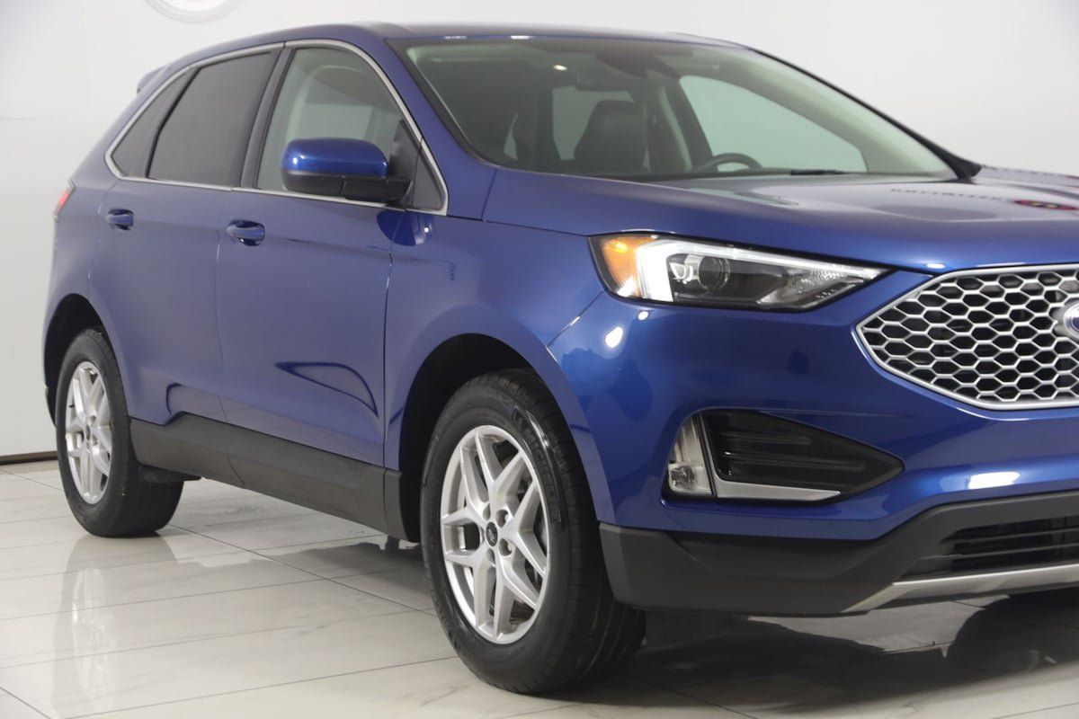 Used 2023 Ford Edge SEL w/ Convenience Package AWD/4WD image 32