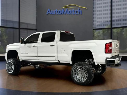 Used 2016 GMC Sierra 2500 Denali w/ Duramax Plus Package image 5