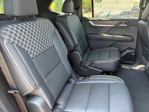 New 2026 GMC Acadia Denali w/ Super Cruise Package AWD/4WD image 22